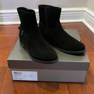 La Canadienne Lara waterproof black suede ankle boots 6 M